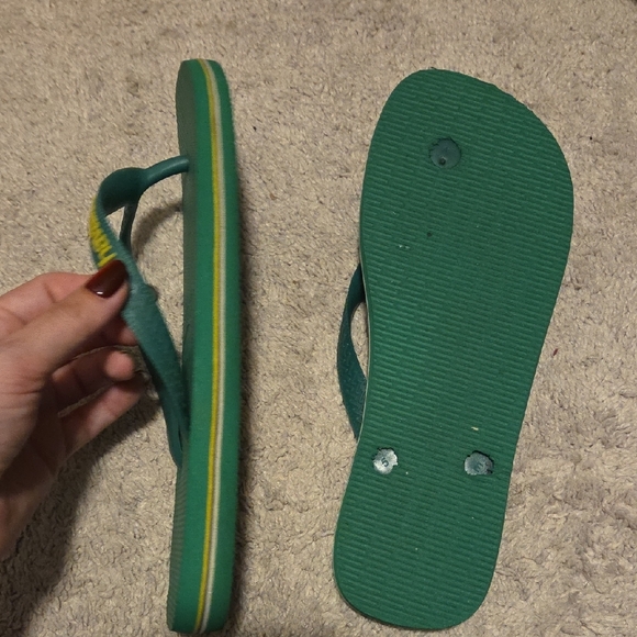 Havaianas Vibrant Green Sandals - Picture 3 of 4